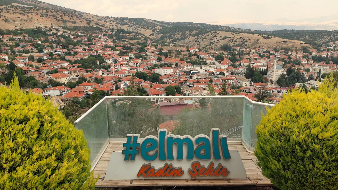 Elmalı Fayans Ustası – Kaliteli Seramik İşçiliğiyle Estetik Mekânlar